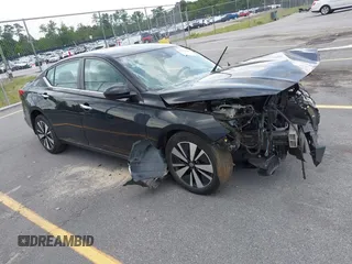 2021 Nissan Altima SV with VIN 1N4BL4DVXMN406122, listed as a IAAI auction lot 42512160 with 54,945 mi miles and . Bid and sale history available at DreamBid. Image 1.