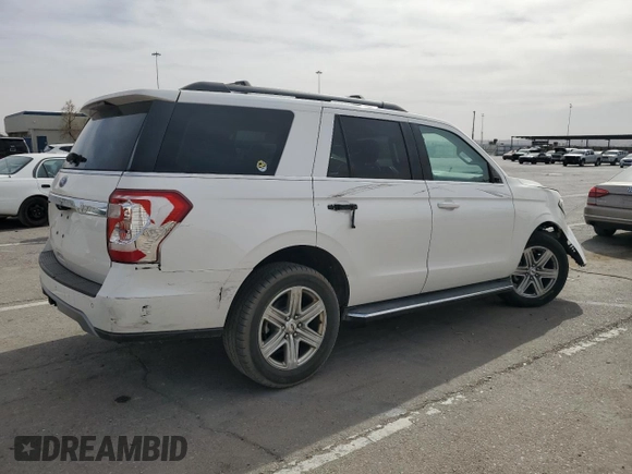 2019 Ford Expedition XLT with VIN 1FMJU1HT1KEA17386, listed as a Copart auction lot 51188035 with 132,588 mi miles and Salvage title. Bid and sale history available at DreamBid. Image 3.