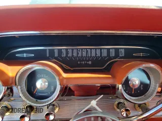 1964 Mercury Monterey z VIN 4W42Y542244, wystawiony jako Copart lot #49293765 z przebiegiem 61 674 mil mil oraz Szkody całkowita. Historia ofert i sprzedaży dostępna na DreamBid. Obrazek 9.