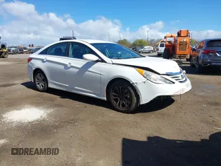 2014 Hyundai Sonata GLS with VIN 5NPEB4AC7EH847186, listed as a IAAI auction lot 41071947 with Not Provided miles and . Bid and sale history available at carsss.com. Image 1.