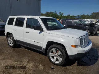 2017 Jeep Patriot High Altitude with VIN 1C4NJPFA8HD201645, listed as a Copart auction lot 52175685 with 170,774 mi miles and Salvage Title. Bid and sale history available at carsss.com. Image 4.