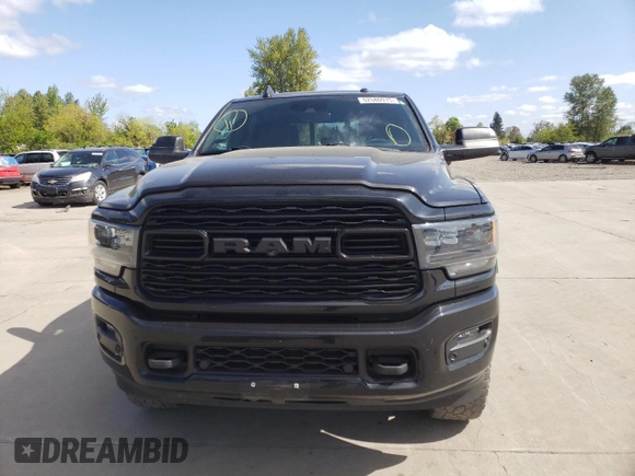 2020 Ram 2500 Limited z VIN 3C6UR5SL0LG273751, wystawiony jako Copart lot #52580975 z przebiegiem 101 615 mil mil oraz Szkoda całkowita • Salvage title. Historia ofert i sprzedaży dostępna na DreamBid. Obrazek 5.