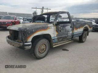 1989 Chevrolet Silverado 1500 with VIN 1GCDK14K8KE105016, listed as a Copart auction lot 79124854 with Not Provided miles and Non Repairable. Bid and sale history available at DreamBid. Image 1.