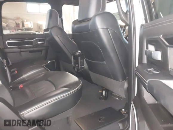 2022 Ram 2500 Laramie with VIN 3C6UR5FJ7NG253380, listed as a IAAI auction lot 41319536 with 33,945 mi miles. Bid and sale history available at carsss.com. Image 8.