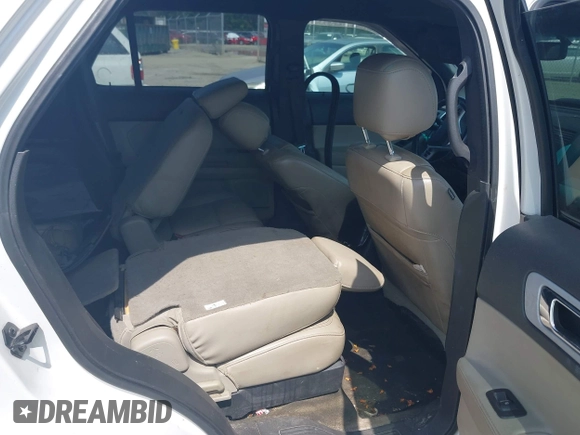 2014 Ford Explorer XLT z VIN 1FM5K7D87EGA57993, wystawiony jako IAAI lot #42318168 z przebiegiem 200 345 mil mil oraz . Historia ofert i sprzedaży dostępna na DreamBid. Obrazek 8.