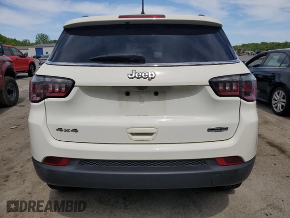 2017 Jeep Compass Latitude с VIN 3C4NJDBB1HT650656, выставлен на аукционе Copart как лот 57285335 с пробегом 60 254 миль миль и Списание • Salvage title. История ставок и продаж доступна на DreamBid. Изображение 6.