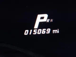 2017 Lamborghini Huracan z VIN ZHWUC2ZF9HLA07464, wystawiony jako IAAI lot #40491332 z przebiegiem 15 069 mil mil oraz . Historia ofert i sprzedaży dostępna na DreamBid. Obrazek 16.