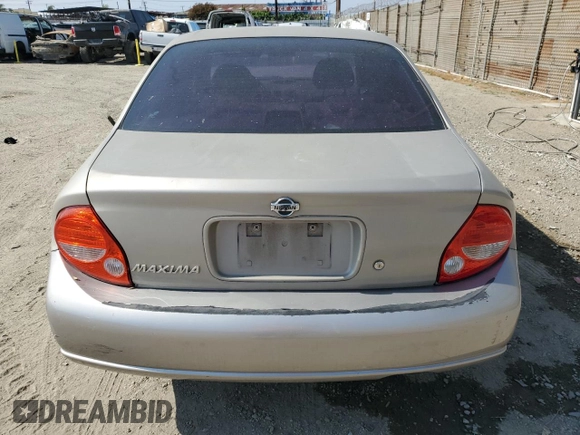 2000 Nissan Maxima GXE z VIN JN1CA31D0YT712485, wystawiony jako Copart lot #54956875 z przebiegiem 187 942 mil mil oraz Czysty tytuł • Clean title. Historia ofert i sprzedaży dostępna na DreamBid. Obrazek 6.