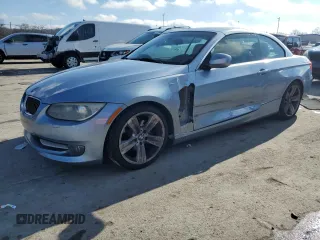 2011 BMW 3 Series 328i z VIN WBADW3C54BE539152, wystawiony jako Copart lot #87053994 z przebiegiem 47 806 mil mil oraz Czysty tytuł • Clean title. Historia ofert i sprzedaży dostępna na DreamBid. Obrazek 1.