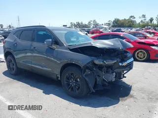 2019 Chevrolet Blazer z VIN 3GNKBBRA8KS671946, wystawiony jako IAAI lot #42397283 z przebiegiem 121 678 mil mil oraz . Historia ofert i sprzedaży dostępna na DreamBid. Obrazek 1.
