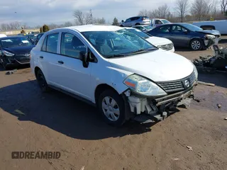 2010 Nissan Versa 1.6 with VIN 3N1CC1AP8AL391959, listed as a IAAI auction lot 41648334 with 130,562 mi miles. Bid and sale history available at carsss.com. Image 1.