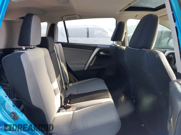 2018 Toyota RAV4 XLE with VIN JTMWFREV1JJ736877, listed as a IAAI auction lot 42072222 with 43,004 mi miles and . Bid and sale history available at carsss.com. Image 8.