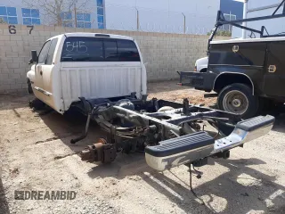 2002 Dodge Ram 3500 with VIN 3B7MF33612M257167, listed as a Copart auction lot 44045925 with 0 mi miles and Salvage Title. Bid and sale history available at carsss.com. Image 2.