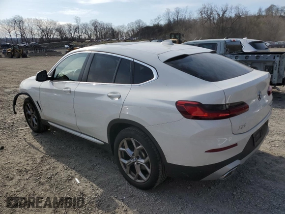 2024 BMW X4 xDrive30i z VIN 5UX33DT09R9U71062, wystawiony jako Copart lot #52200375 z przebiegiem 21 979 mil mil oraz Szkoda całkowita • Salvage title. Historia ofert i sprzedaży dostępna na DreamBid. Obrazek 2.