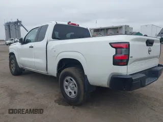 2022 Nissan Frontier S z VIN 1N6ED1CL3NN653158, wystawiony jako IAAI lot #42577134 z przebiegiem 29 543 mil mil oraz . Historia ofert i sprzedaży dostępna na DreamBid. Obrazek 3.