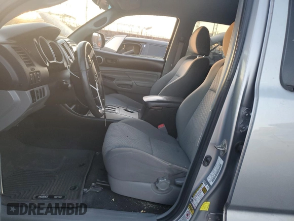 2015 Toyota Tacoma PreRunner with VIN 3TMKU4HN8FM044970, listed as a Copart auction lot 81277284 with 106,660 mi miles and Salvage title. Bid and sale history available at DreamBid. Image 7.