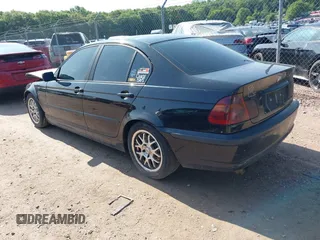 2004 BMW 3 Series 325i with VIN WBAEV33404KL63641, listed as a IAAI auction lot 42546413 with 205,775 mi miles and . Bid and sale history available at DreamBid. Image 3.
