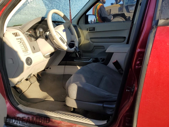 2008 Ford Escape XLS with VIN 1FMCU02ZX8KD83387, listed as a Copart auction lot 81648044 with 208,869 mi miles and Clean title. Bid and sale history available at DreamBid. Image 7.