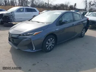 2022 Toyota Prius Prime LE with VIN JTDKAMFP0N3220004, listed as a IAAI auction lot 41725330 with NaN miles. Bid and sale history available at carsss.com. Image 19.
