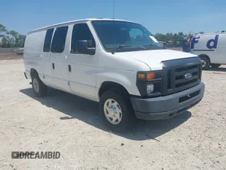 2012 Ford Econoline Cargo Commercial z VIN 1FTNE2EL8CDB15058, wystawiony jako IAAI lot #42152027 z przebiegiem 132 445 mil mil oraz . Historia ofert i sprzedaży dostępna na DreamBid. Obrazek 1.