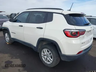 2017 Jeep Compass Sport z VIN 3C4NJDAB1HT642199, wystawiony jako IAAI lot #41237141 z przebiegiem 85 650 mil mil oraz . Historia ofert i sprzedaży dostępna na DreamBid. Obrazek 3.