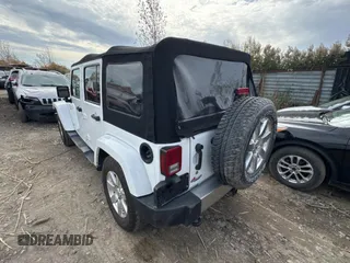 2018 Jeep Wrangler JK Unlimited Sahara with VIN 1C4BJWEG5JL914484, listed as a Copart auction lot 77793454 with 165,944 mi miles and Non Repairable. Bid and sale history available at carsss.com. Image 3.