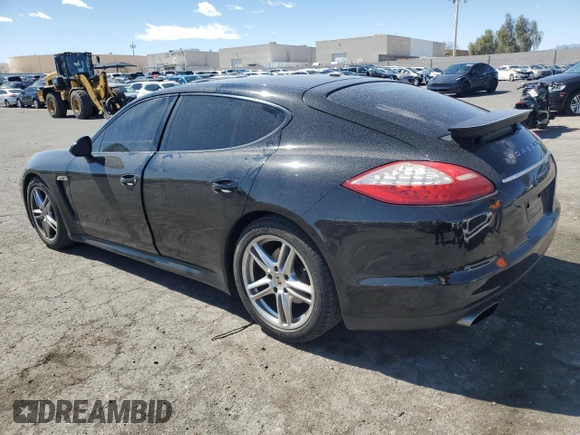 2012 Porsche Panamera z VIN WP0AA2A73CL071401, wystawiony jako Copart lot #49864355 z przebiegiem 95 142 mil mil oraz Czysty tytuł • Clean title. Historia ofert i sprzedaży dostępna na DreamBid. Obrazek 2.
