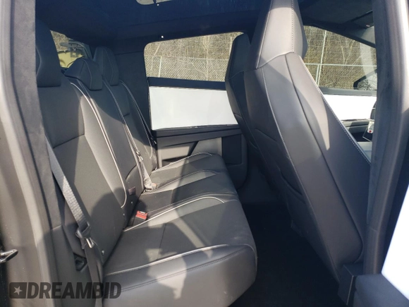 2024 Tesla Cybertruck with VIN 7G2CEHED6RA006192, listed as a Copart auction lot 45924985 with 12,050 mi miles and Salvage Title. Bid and sale history available at carsss.com. Image 10.