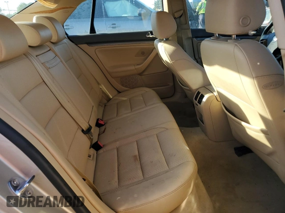 2005 Volkswagen Jetta 2.5L with VIN 3VWRF71K95M626016, listed as a Copart auction lot 75095434 with 124,789 mi miles and Clean title. Bid and sale history available at DreamBid. Image 10.