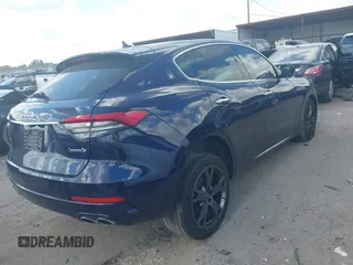 2021 Maserati Levante S z VIN ZN661YUAXMX370022, wystawiony jako IAAI lot #40672941 z przebiegiem Nie podano mil oraz . Historia ofert i sprzedaży dostępna na DreamBid. Obrazek 4.
