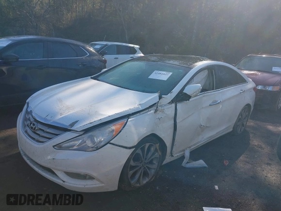 2013 Hyundai Sonata Limited with VIN 5NPEC4AB3DH706800, listed as a IAAI auction lot 41481822 with 205,903 mi miles and . Bid and sale history available at carsss.com. Image 6.