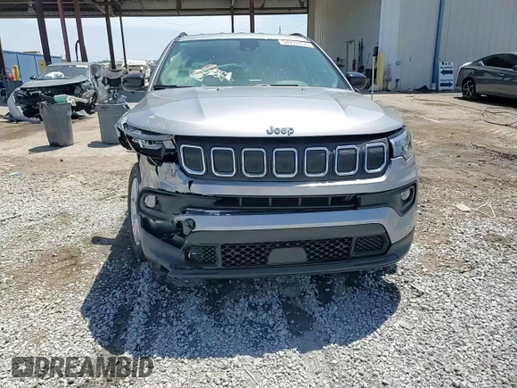 2022 Jeep Compass Latitude with VIN 3C4NJCBB7NT214268, listed as a Copart auction lot 54277455 with 24,695 mi miles and Salvage title. Bid and sale history available at DreamBid. Image 15.