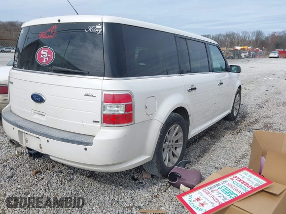 2009 Ford Flex SEL with VIN 2FMEK62C79BA09120, listed as a IAAI auction lot 41608160 with 228,977 mi miles. Bid and sale history available at carsss.com. Image 4.