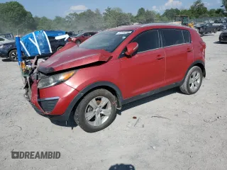 2013 Kia Sportage LX z VIN KNDPB3A23D7518059, wystawiony jako Copart lot #55146235 z przebiegiem 121 277 mil mil oraz Szkoda całkowita • Salvage title. Historia ofert i sprzedaży dostępna na DreamBid. Obrazek 1.