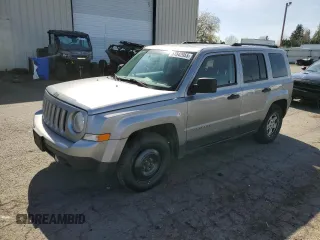2016 Jeep Patriot Sport z VIN 1C4NJPBA0GD776830, wystawiony jako Copart lot #51842955 z przebiegiem 161 190 mil mil oraz Szkoda całkowita • Salvage title. Historia ofert i sprzedaży dostępna na DreamBid. Obrazek 1.
