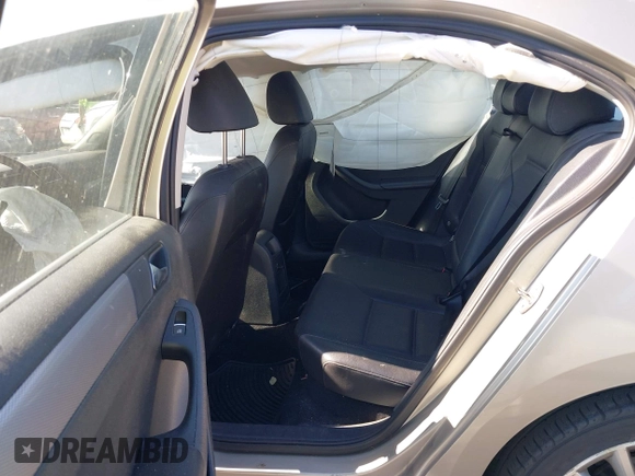 2015 Volkswagen Jetta SE с VIN 3VWD17AJ6FM403840, выставлен на аукционе IAAI как лот 42309745 с пробегом 118 588 миль миль и . История ставок и продаж доступна на DreamBid. Изображение 8.
