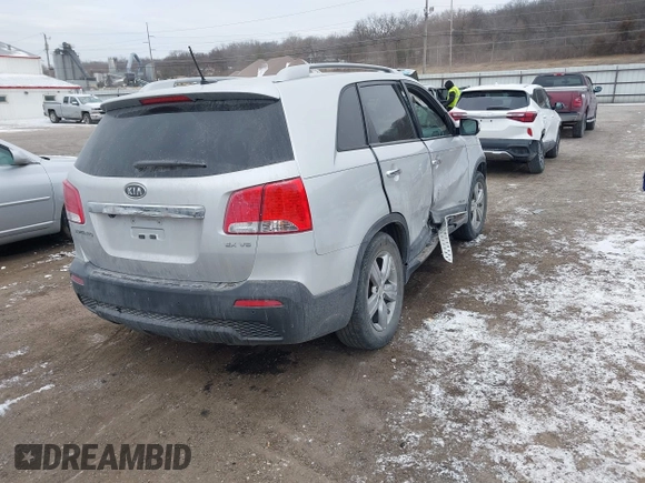 2012 Kia Sorento EX with VIN 5XYKUDA20CG284796, listed as a IAAI auction lot 41414017 with 120,345 mi miles. Bid and sale history available at carsss.com. Image 4.