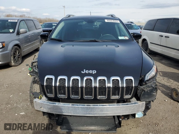 2018 Jeep Cherokee Latitude with VIN 1C4PJMCBXJD531877, listed as a Copart auction lot 49323624 with 85,275 mi miles and Salvage title. Bid and sale history available at DreamBid. Image 5.