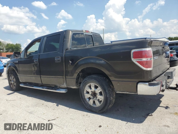 2009 Ford F-150 XL with VIN 1FTRW12889FB01747, listed as a Copart auction lot 62402315 with 332,253 mi miles and Clean title. Bid and sale history available at DreamBid. Image 2.