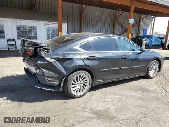 2019 Lexus ES 300h z VIN 58AB21B11KU003746, wystawiony jako Copart lot #53684735 z przebiegiem 260 469 mil mil oraz Szkoda całkowita • Salvage title. Historia ofert i sprzedaży dostępna na DreamBid. Obrazek 3.