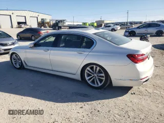 2016 BMW 7 Series 750i xDrive with VIN WBA7F2C56GG416570, listed as a Copart auction lot 41170543 with 72,070 mi miles. Bid and sale history available at carsss.com. Image 2.