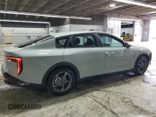 2025 Kia K4 LXS with VIN 3KPFT4DE4SE101678, listed as a Copart auction lot 51570405 with 1,137 mi miles and Clean Title. Bid and sale history available at carsss.com. Image 3.