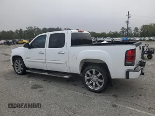 2008 GMC Sierra Denali z VIN 2GTEC638581195286, wystawiony jako Copart lot #51248935 z przebiegiem 216 464 mil mil oraz Szkody całkowita. Historia ofert i sprzedaży dostępna na DreamBid. Obrazek 2.