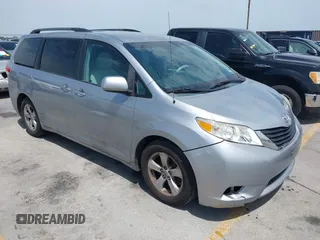 2011 Toyota Sienna LE AAS with VIN 5TDKK3DCXBS064734, listed as a IAAI auction lot 42645787 with 187,929 mi miles and . Bid and sale history available at DreamBid. Image 1.