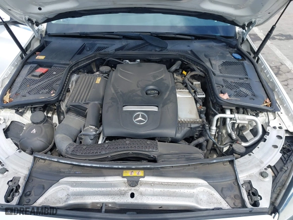 2015 Mercedes-Benz C-Class C 300 with VIN 55SWF4JB3FU091838, listed as a IAAI auction lot 42018413 with 98,338 mi miles. Bid and sale history available at carsss.com. Image 10.