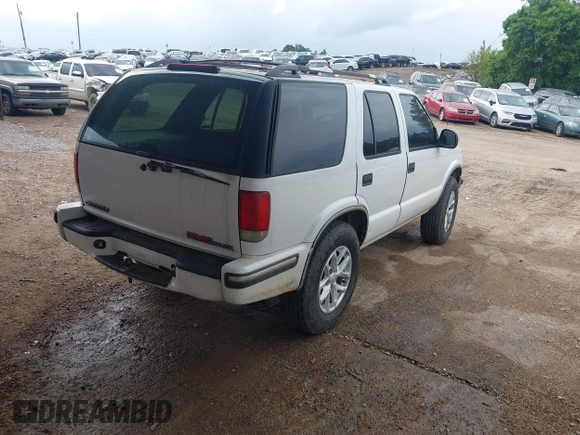 1998 Chevrolet Blazer LS z VIN 1GNDT13W8W2221235, wystawiony jako IAAI lot #42306008 z przebiegiem 245 556 mil mil oraz . Historia ofert i sprzedaży dostępna na DreamBid. Obrazek 4.