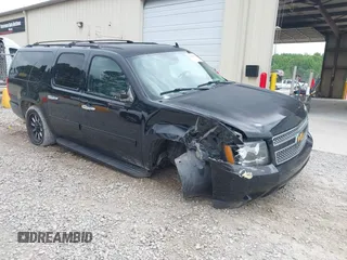 2014 Chevrolet Suburban LT с VIN 1GNSCJE07ER219935, выставлен на аукционе IAAI как лот 42286843 с пробегом 175 459 миль миль и . История ставок и продаж доступна на DreamBid. Изображение 1.