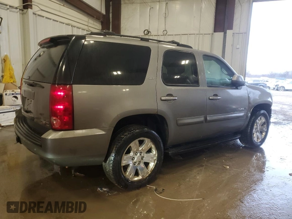 2007 GMC Yukon SLE with VIN 1GKFK13077J126788, listed as a Copart auction lot 43276125 with 194,892 mi miles and Clean Title. Bid and sale history available at carsss.com. Image 3.