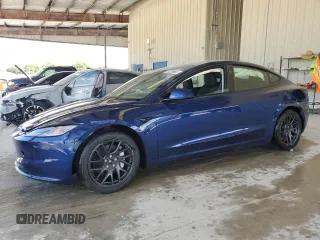 2025 Tesla Model 3 Long Range z VIN 5YJ3E1EBXSF941345, wystawiony jako Copart lot #60229865 z przebiegiem 1 711 mil mil oraz Szkoda całkowita • Salvage title. Historia ofert i sprzedaży dostępna na DreamBid. Obrazek 1.