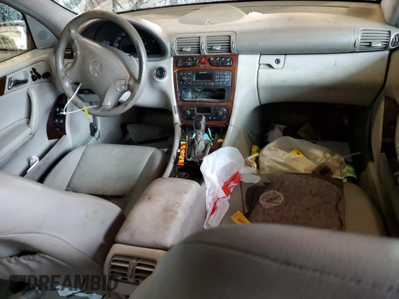 2003 Mercedes-Benz C 320 with VIN WDBRF64JX3E011458, listed as a Copart auction lot 45239835 with 203,013 mi miles and Salvage title. Bid and sale history available at DreamBid. Image 8.